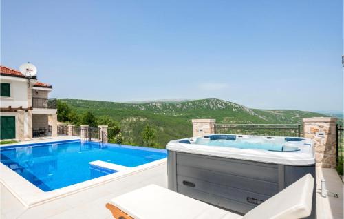 Lovrec House | Beautiful Home In Ricice