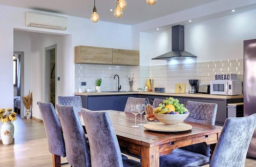 Pavicini House | Beautiful home in Segotici