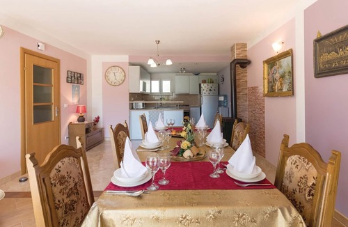 Stasevica House | Beautiful home in Stasevica with WiFi