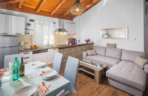 Medvidici House | Beautiful home in Sv.Lovrec