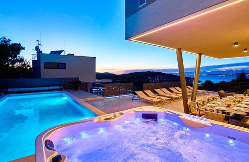 Zdrelac House | Beautiful home in Zdrelac with sauna
