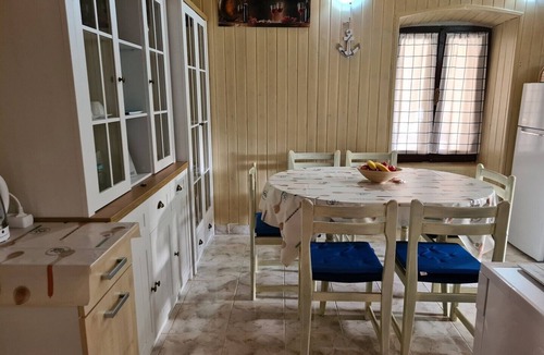 Valtura House | Beautiful Istrian house with big backyard, pet friendly