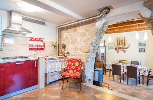 Kras House | Beautiful private villa for 2 guests with A/C, WIFI, TV and terrace