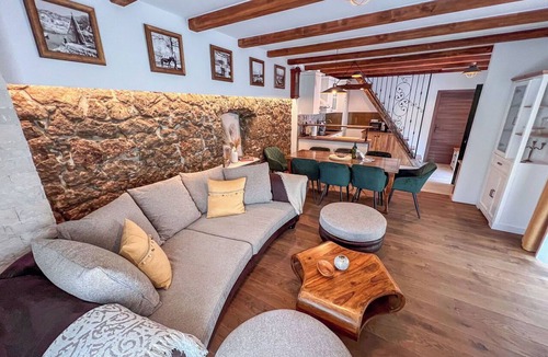 Novi Vinodolski House | Beautiful private villa for 8 people with private pool, A/C, WIFI, TV, terrace and pets allowed