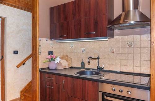Brestova Draga House | Beautiful private villa for 6 people with WIFI, private pool, hot tub, TV and terrace