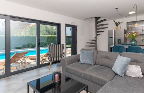 Donji Prolozac House | Beautiful private villa for 9 guests with WIFI, A/C, private pool, TV, terrace and panoramic view