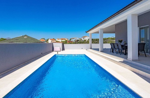 Loborika Villa | Beautiful private villa for 8 people with private pool, WIFI, A/C, TV and terrace