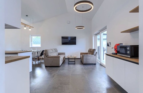 Babici House | Beautiful private villa for 8 guests with WIFI, A/C, private pool, TV and terrace