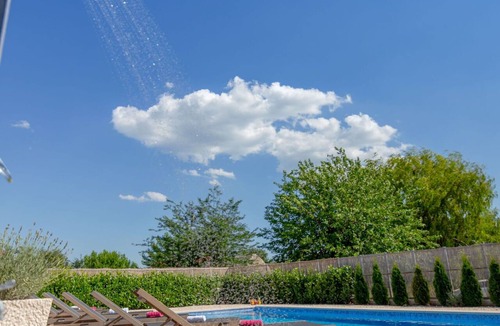Donji Prolozac House | Beautiful private villa for 10 people with A/C, private pool, WIFI, TV and terrace