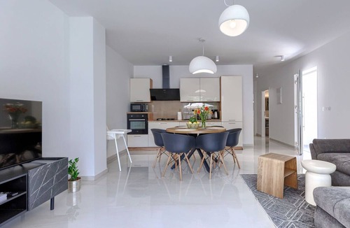 Strmac House | Beautiful private villa for 6 people with A/C, WIFI, private pool, TV and terrace