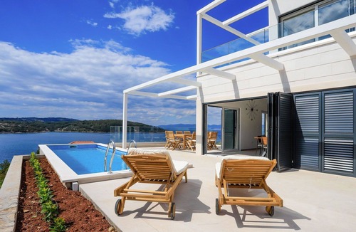Necujam House | Beautiful private villa for 8 guests with private pool, WIFI, A/C, TV, terrace and pets allowed