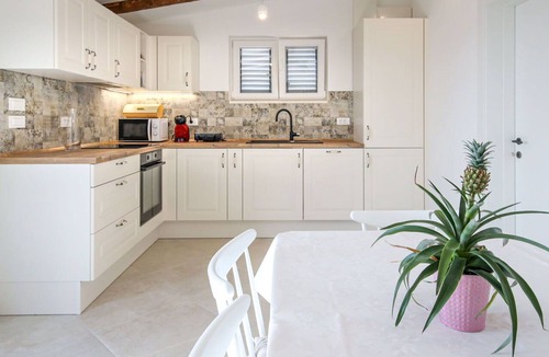 Necujam House | Beautiful private villa for 6 people with A/C, private pool, WIFI, TV and terrace