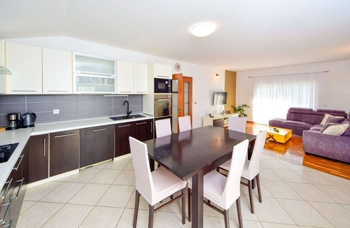 Primorski Dolac House | Beautiful private villa for 6 guests with WIFI, private pool, A/C, TV, terrace and panoramic view