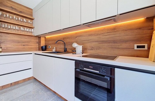 Splitska Villa | Beautiful private villa for 6 people with A/C, private pool, WIFI, TV and terrace