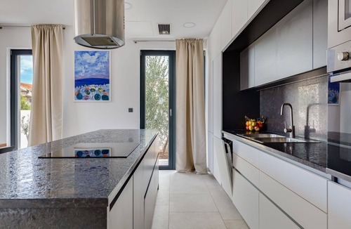 Brodarica Villa | Beautiful private villa for 8 people with WIFI, A/C, private pool, TV and terrace
