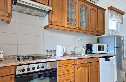 Oklaj House | Beautiful private villa for 2 guests with hot tub, internet, A/C, terrace and pets allowed