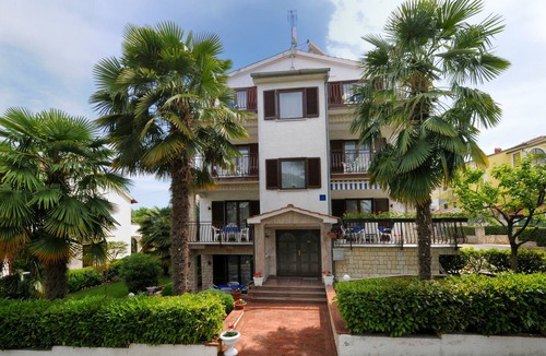 Spadici Apartment | Beautiful spacious apartment (No. 1) with 2 bedrooms 300m to the beach