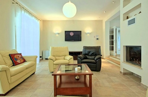 Butkovici Villa | Beautiful Villa Alma