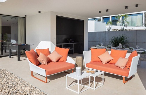 Pakostane Villa | Beautiful Villa Aron