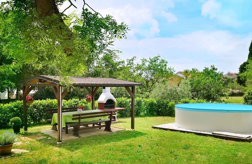 Buici House | Beautiful villa for 6 guests with A/C, WIFI, private pool, TV, terrace and pets allowed