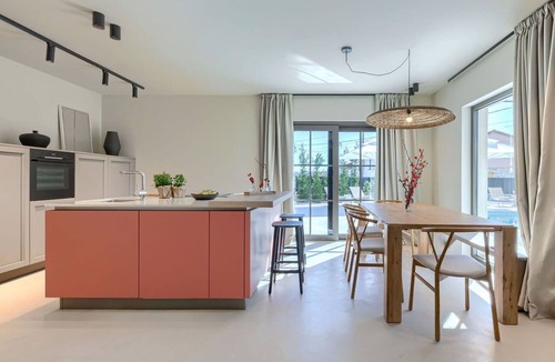 Dracevac House | Beautiful villa for 6 people with A/C, WIFI, private pool, TV and terrace