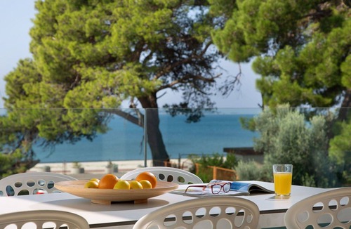 Fazana Villa | Beautiful villa for 7 guests with WIFI, A/C, hot tub, TV and terrace