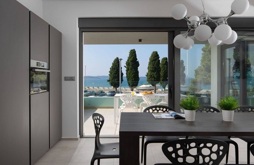 Fazana Villa | Beautiful villa for 7 guests with WIFI, A/C, hot tub, TV and terrace