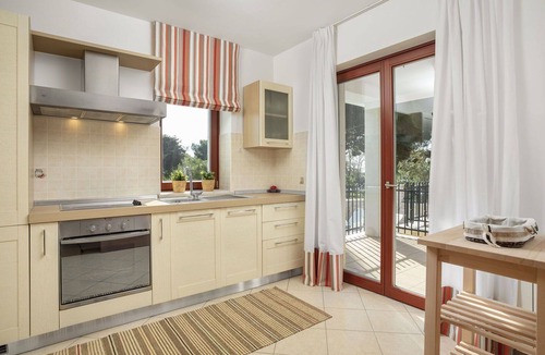Basanija House | Beautiful villa for 8 people with WIFI, private pool, A/C, TV and terrace