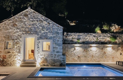 Popovici Villa | Beautiful Villa Mediterranean Estate