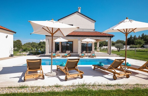 Poljica Villa | Beautiful Villa Velebita