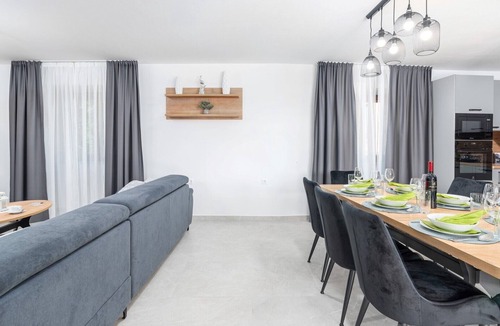 Vizinada Villa | Beautiful Villa Vias Oliveti with pool
