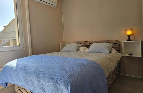 Komiza Bed & Breakfast | Bed and Breakfast BLUE in BLUE, Room GREEN +