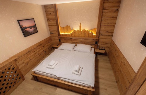 Bled Bed & Breakfast | Bed & Breakfast LakeBled House