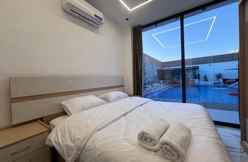 Al Rama Ski Chalet | Bellagio Chaleht