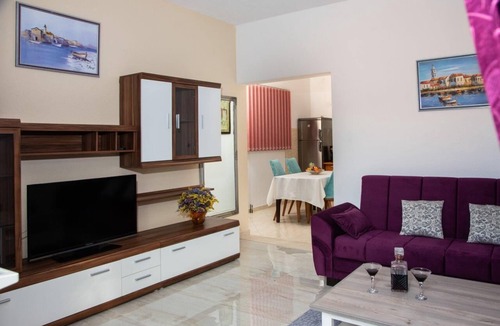 Podstrana Villa | Big Family House With Heated Pool And Finish Sauna