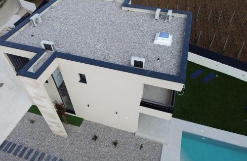 Kastela Villa | Blue Horizon Villa with Heated Pool 4BR and Skylight