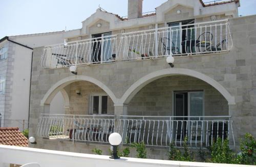 Slatine Apartment | Bonacic Palace