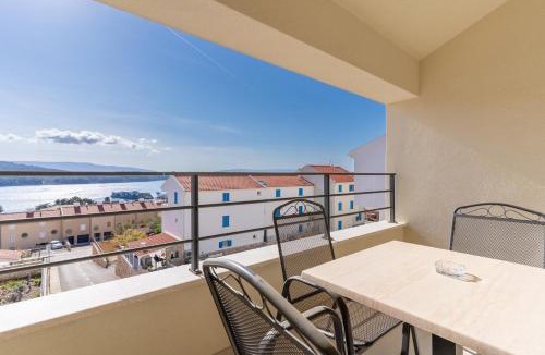 Cres Apartment | Breakaway Apartment