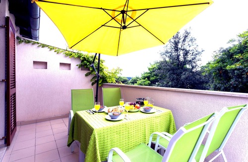 Borik Apartment | "BUENA VISTA" 55m2, south-facing balcony, fenced, 5ft. beach, suitable for children, Rovinj