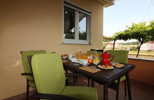 Vrvari House | Bungalow Porec (4400-8)