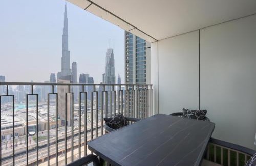 Za'abeel 2 Apartment | Burj View 3BR with Maid Room Minutes to Dubai Mall