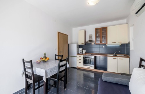 Stobrec Apartment | Carreras, One-Bedroom Apartment in Casa di Tenor
