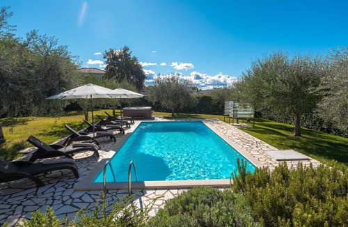 Kastelir-Labinci House | Casa Clara by Interhome