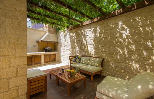 Tar House | Casa Ulivo