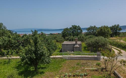 Kastel Stafilic Apartment | Castello Flower Apartment