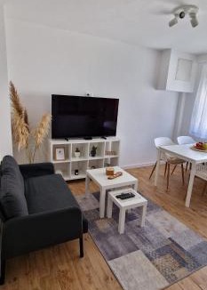 Zagreb Apartment | Charmers SM
