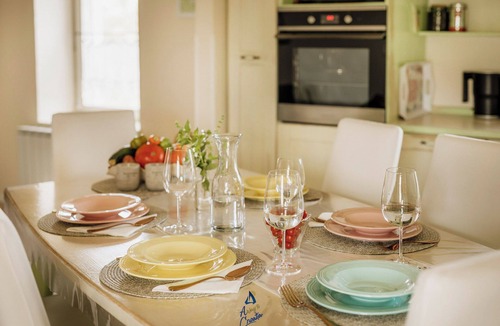 Vardica House | Charming 2-Bedroom Villa for 4 with Pool