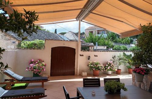 Supetar Apartment | Charming 4* apartment in Supetar's old center