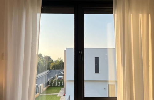 Butkovici Villa | Charming 4-bedroom villa with AC and WiFi in Butkovići
