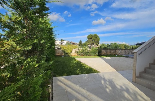 Matohanci Apartment | Charming and dog-friendly apartment with pool, private parking, air conditioning